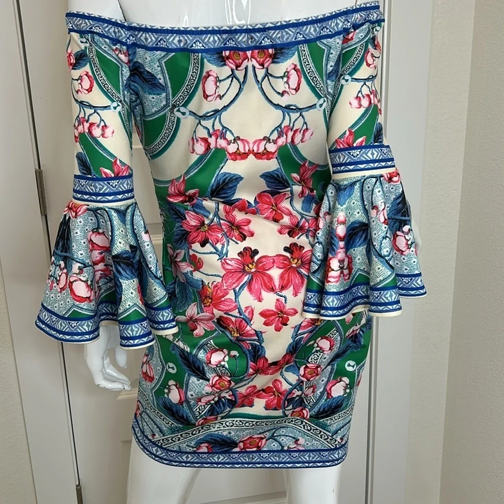 Akira bell sleeve floral dress size L - Picture 5 of 10